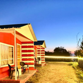 Pahadi peak cottages Pangot